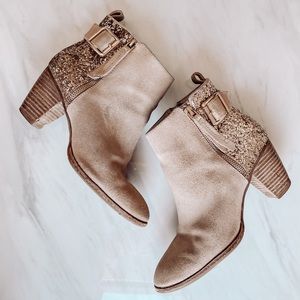 Gianni Bini Gold Glitter Boots